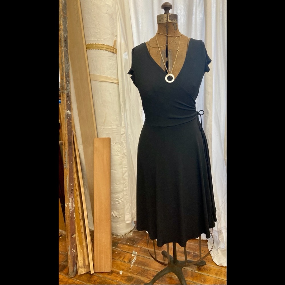 Vintage 90’s little black dress